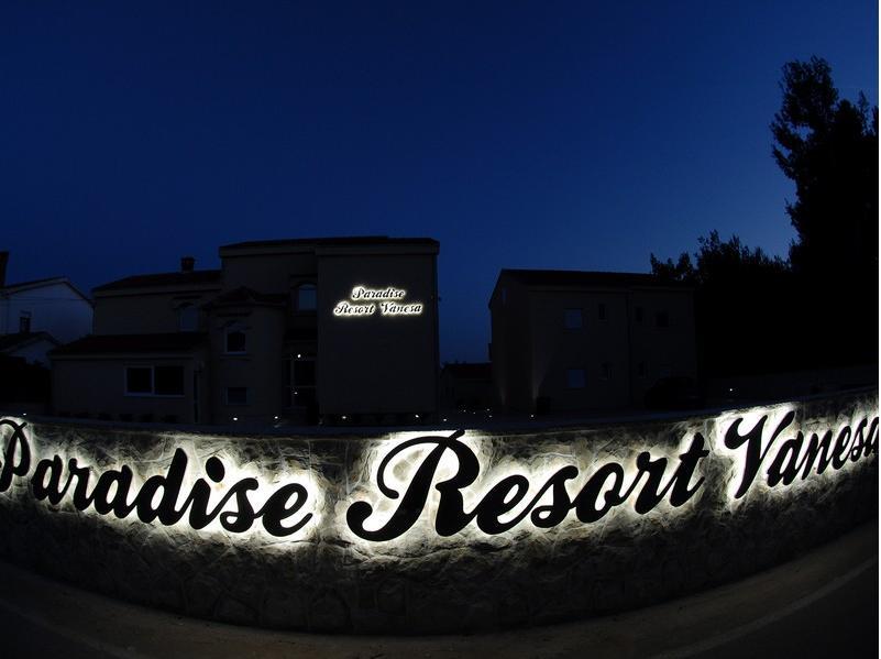 Paradise Resort Vanesa Вир Экстерьер фото